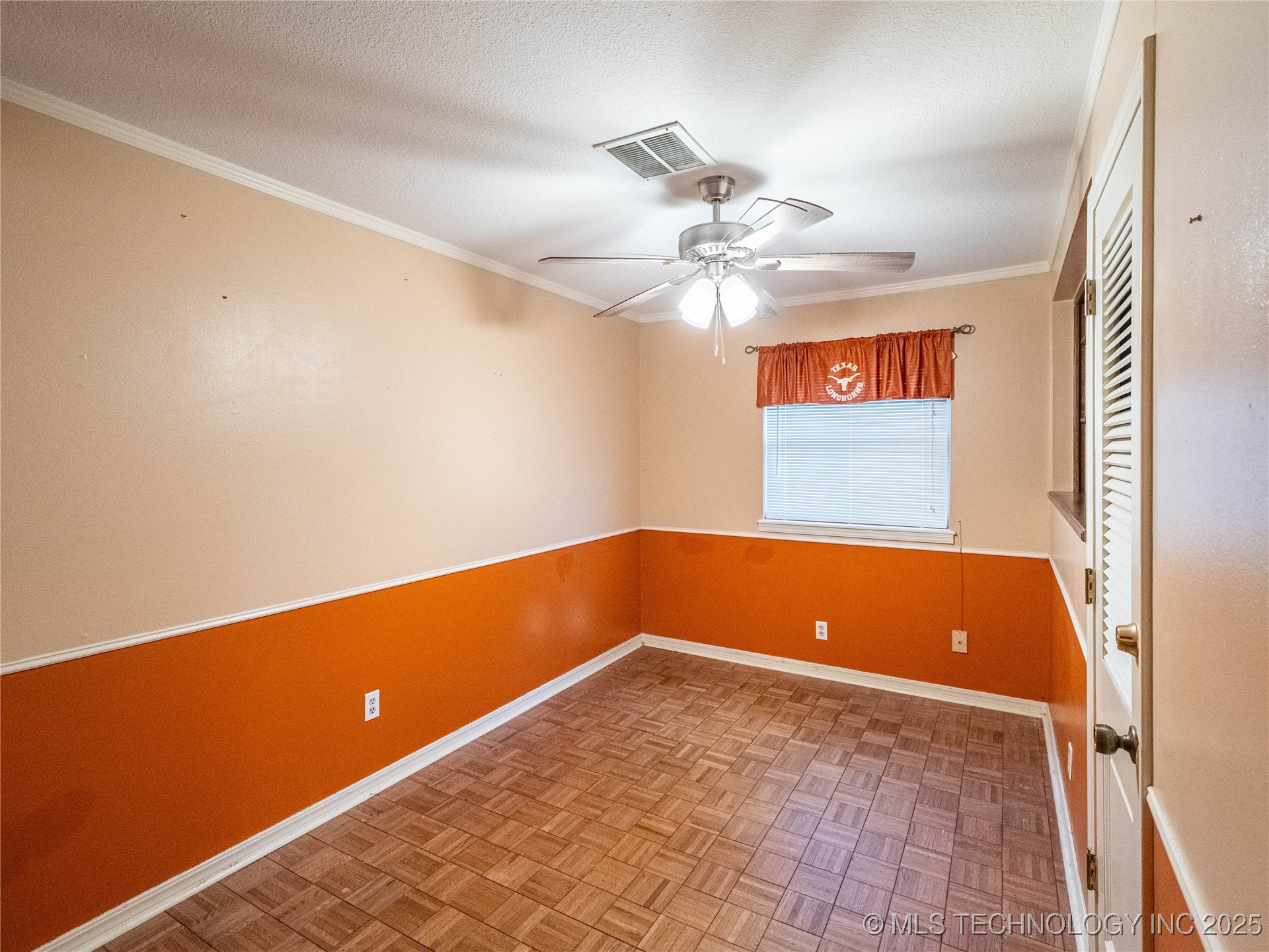 1813 Mockingbird Property Photo 47