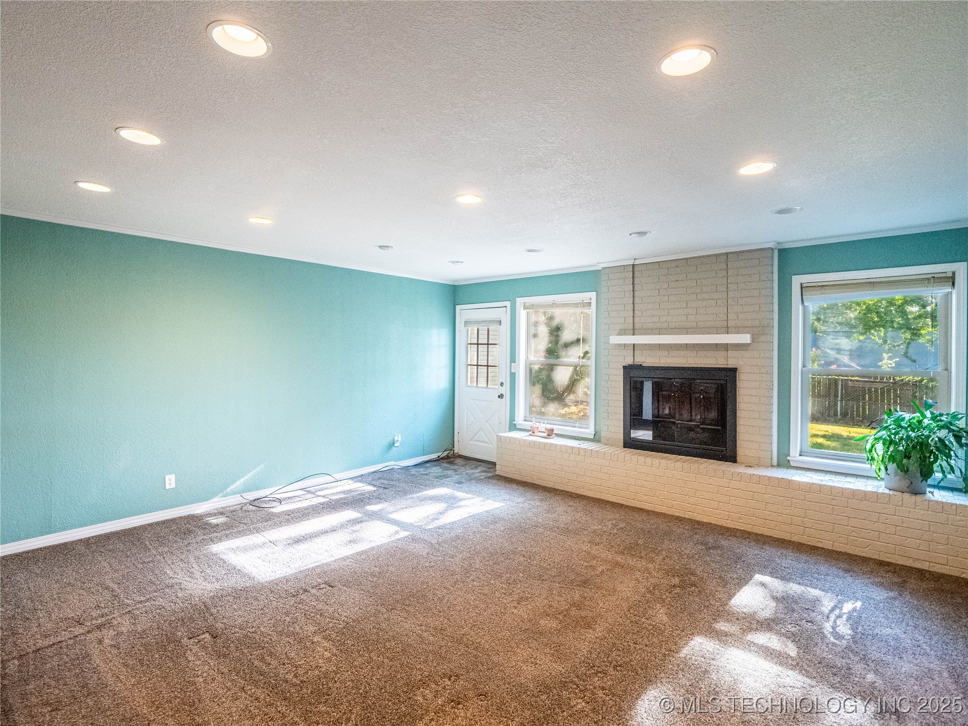 1813 Mockingbird Property Photo 57