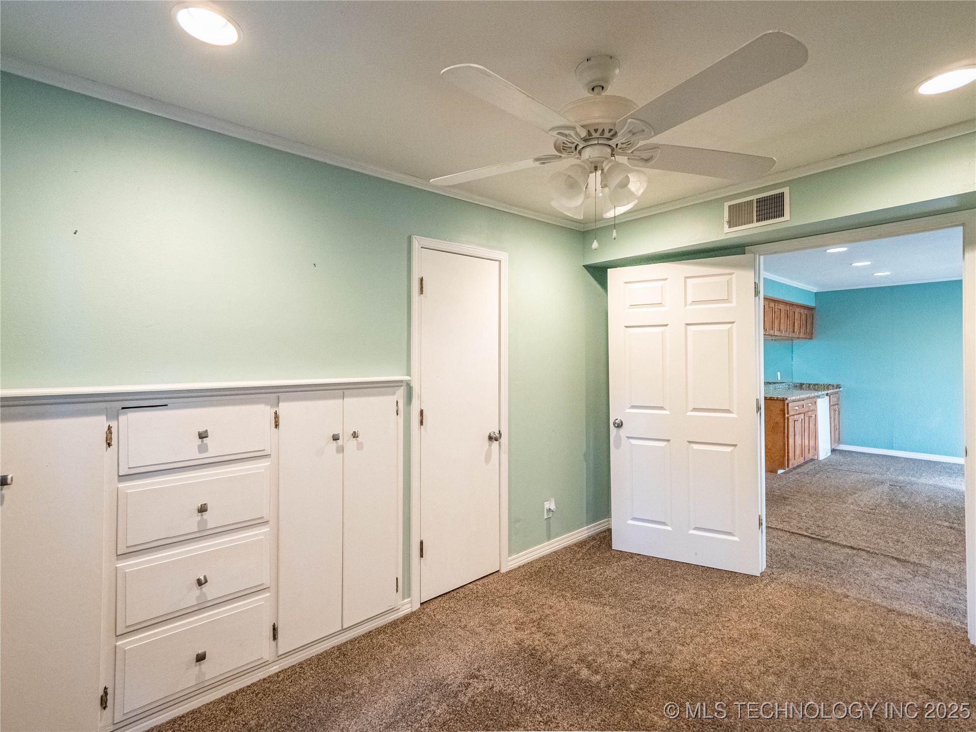 1813 Mockingbird Property Photo 66