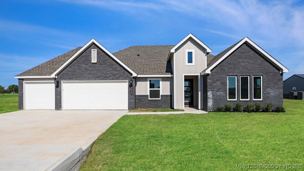 3455 E 155th Street S Property Photo 1