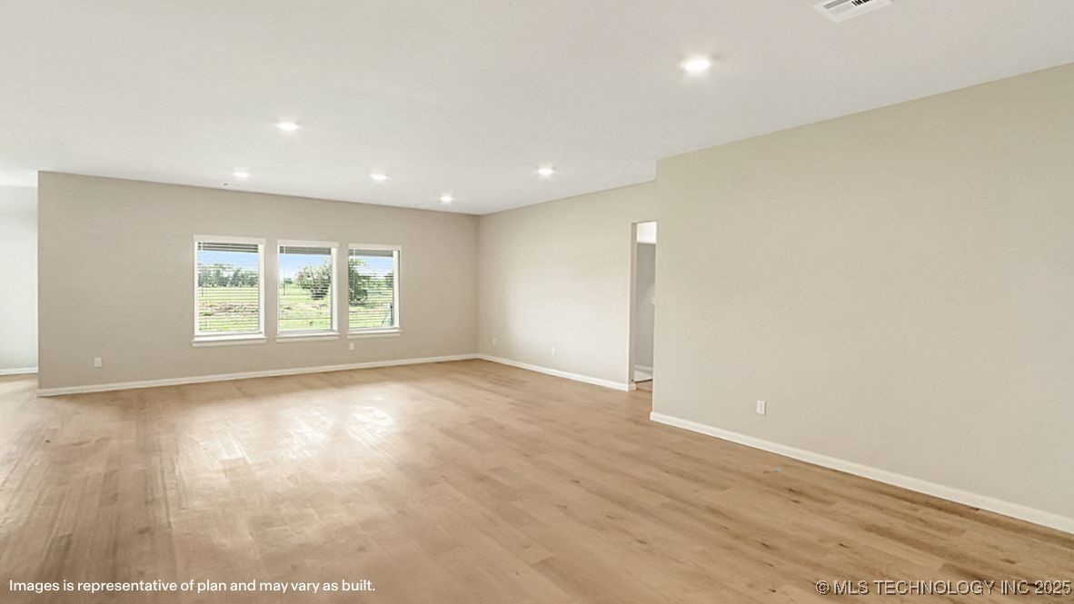 3455 E 155th Street S Property Photo 8