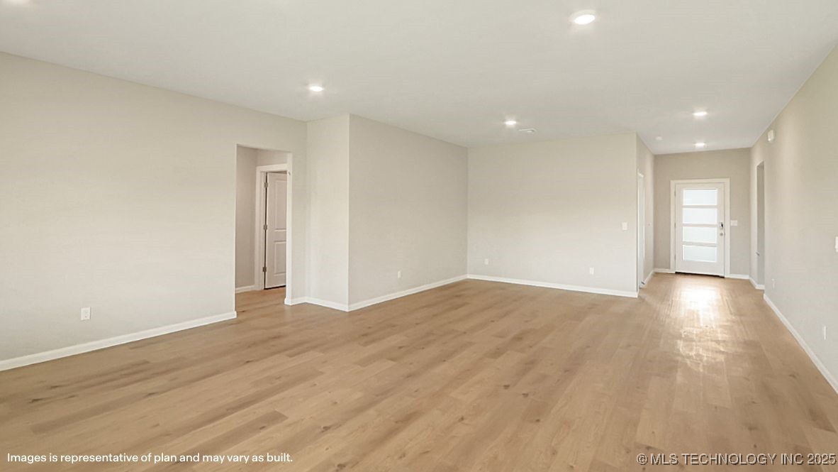 3455 E 155th Street S Property Photo 9