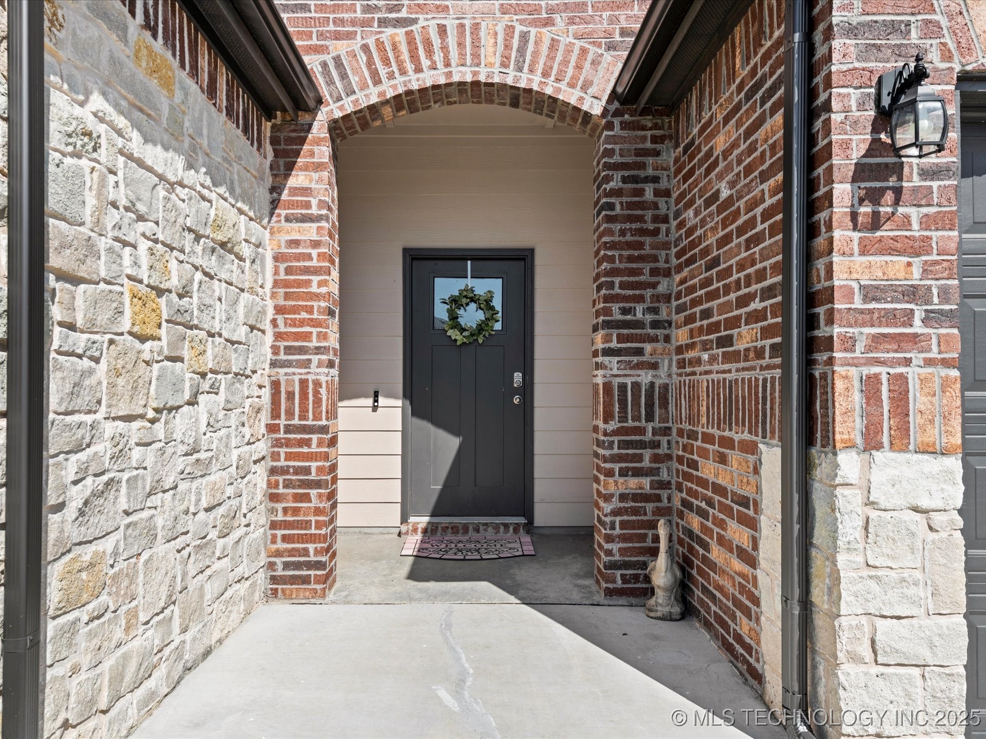 1507 Foxtail Park Lane Property Photo 3