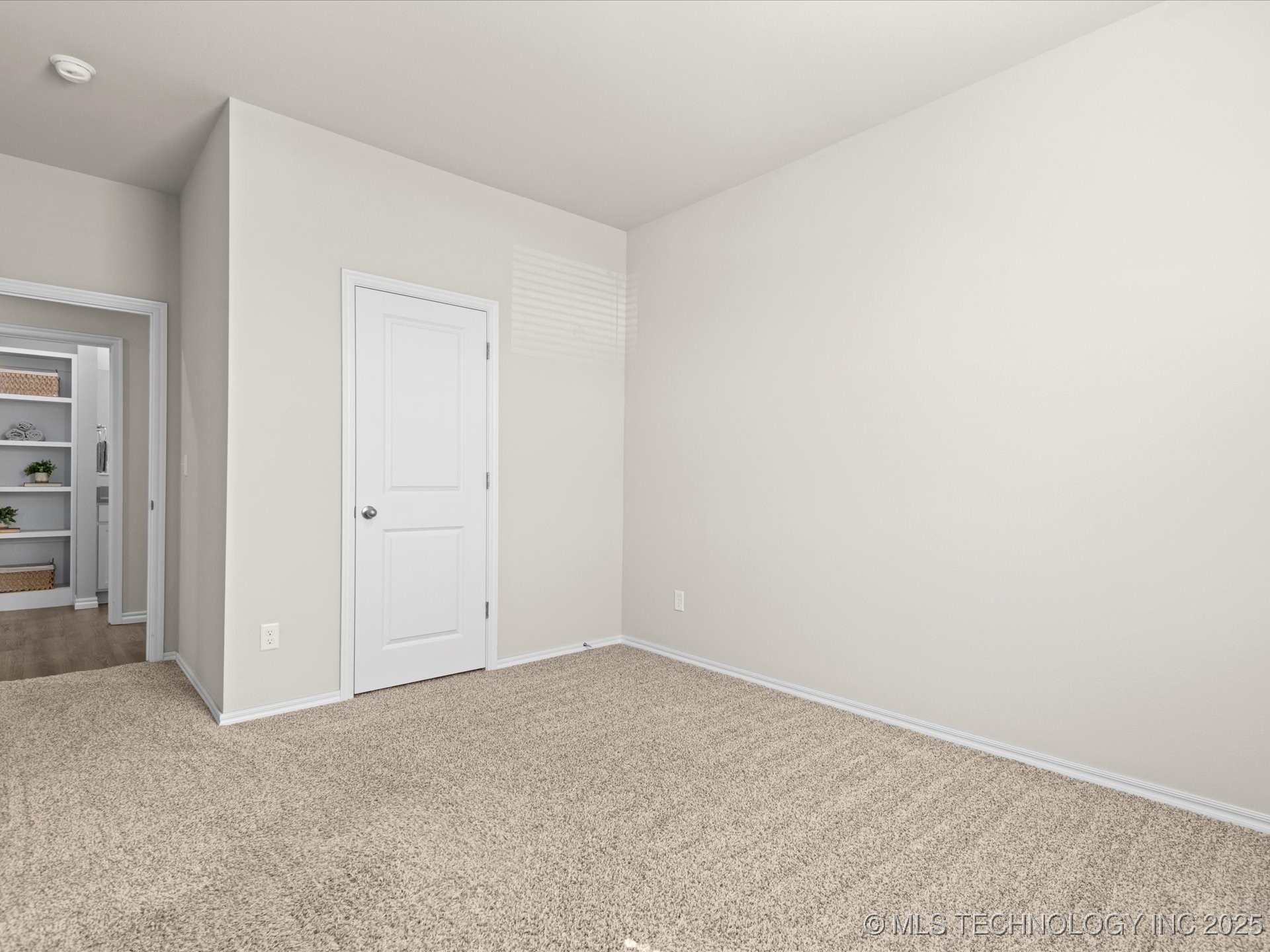 1507 Foxtail Park Lane Property Photo 27