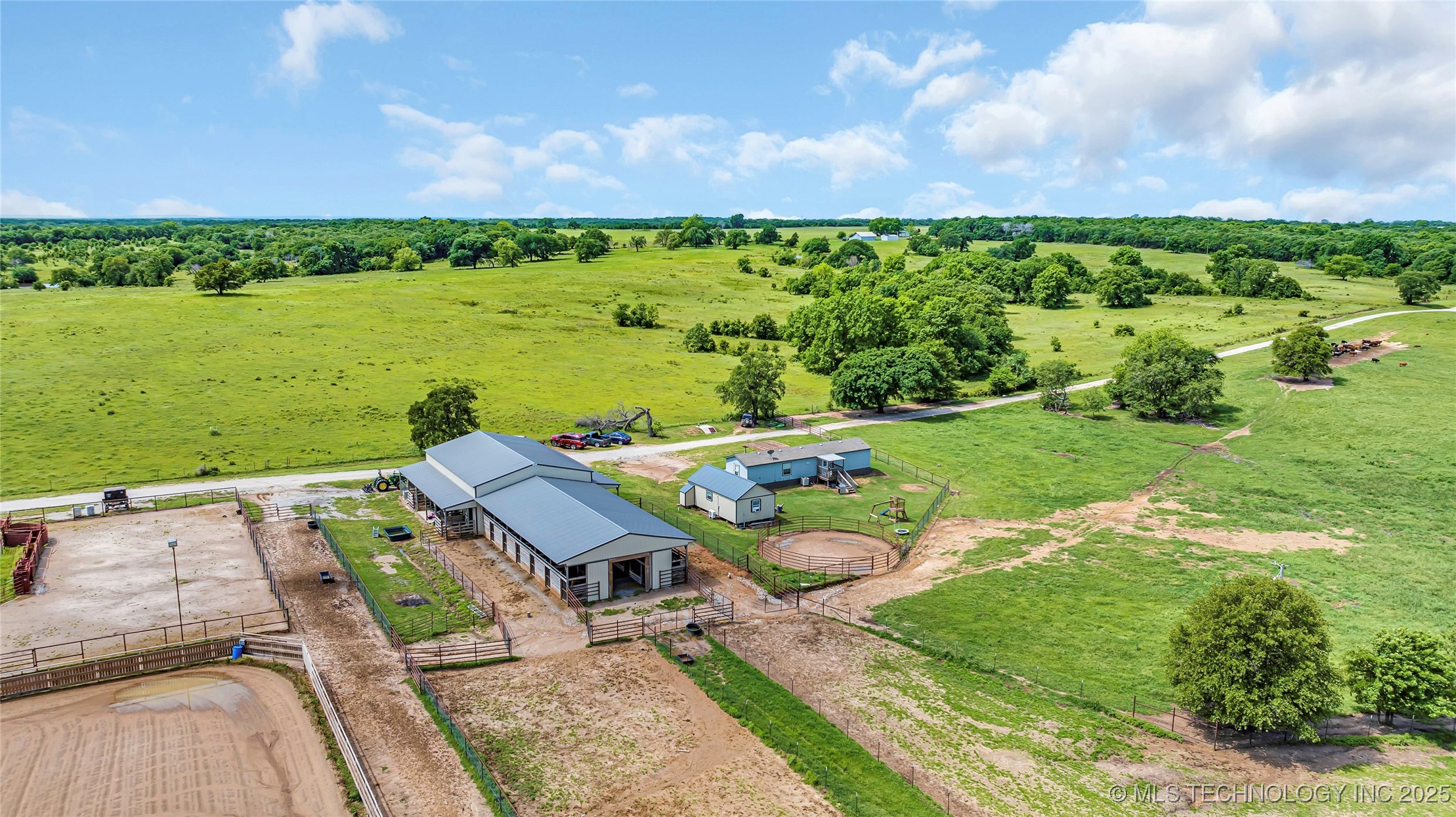 836 Reck Road Property Photo 1