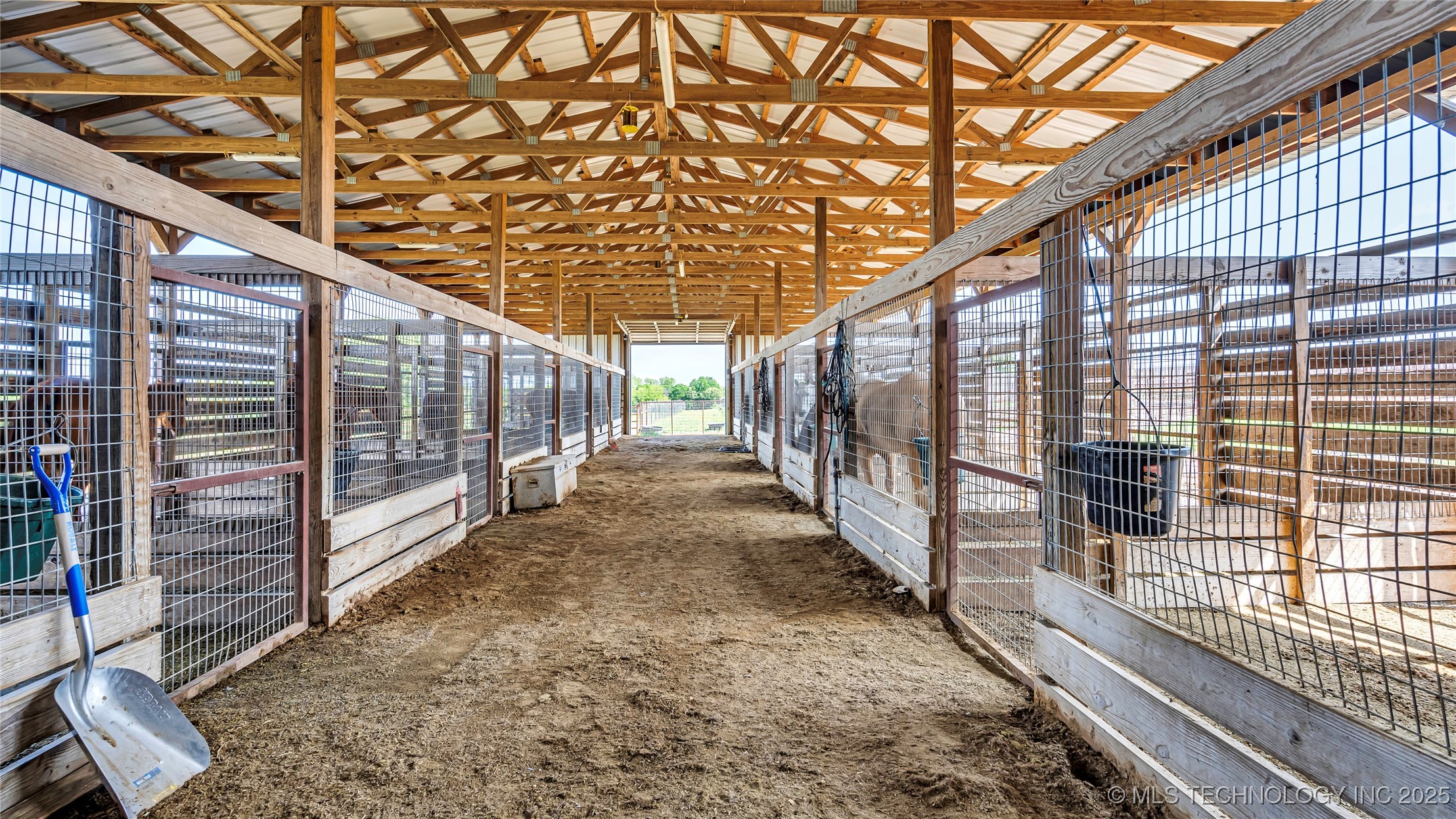 836 Reck Road Property Photo 6