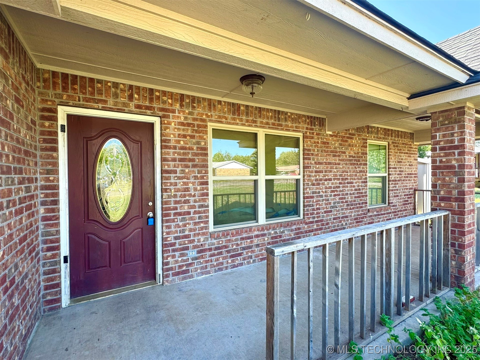 1306 W 17th Property Photo 2