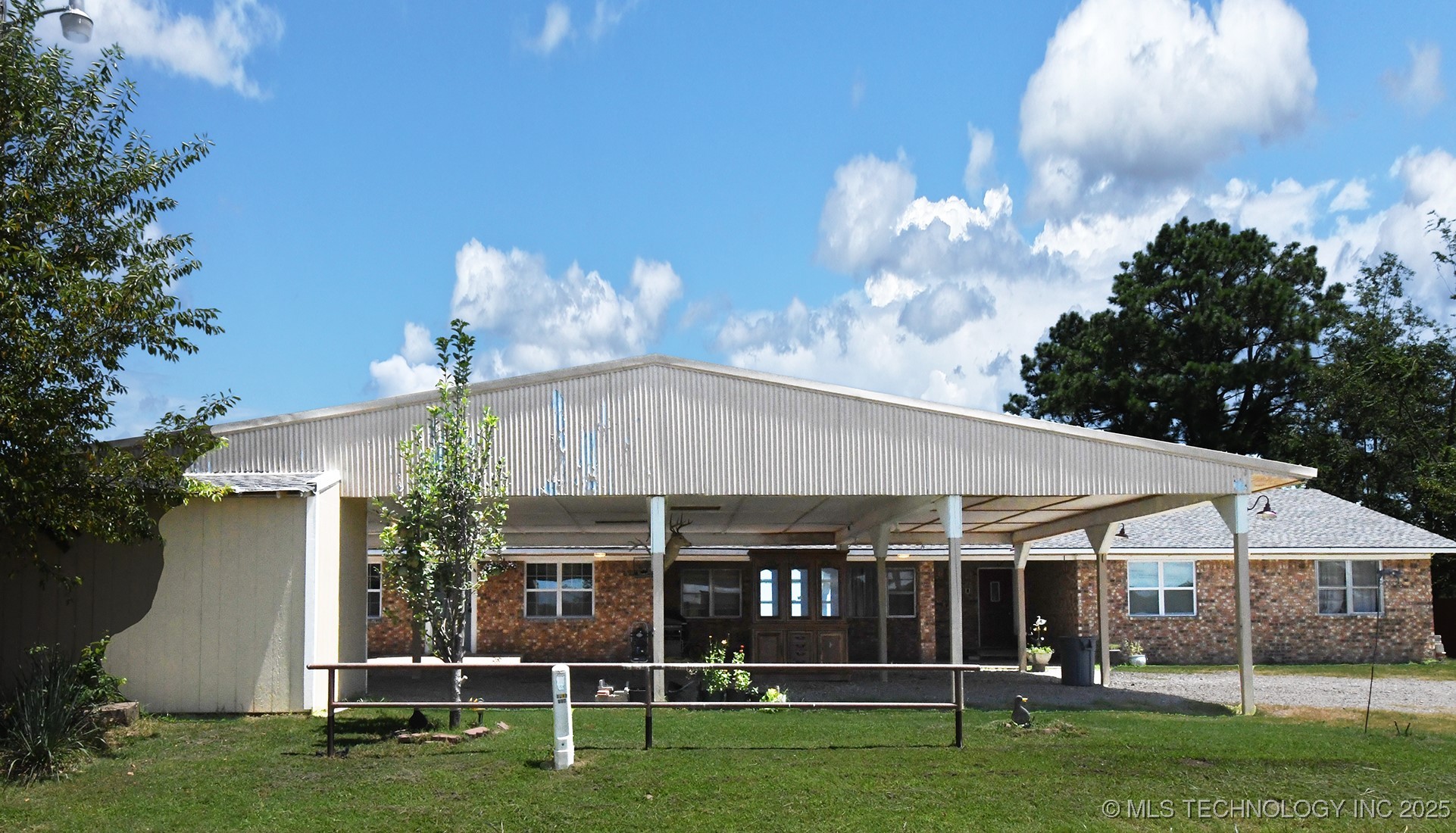 107903 S 4570 Road Property Photo 1