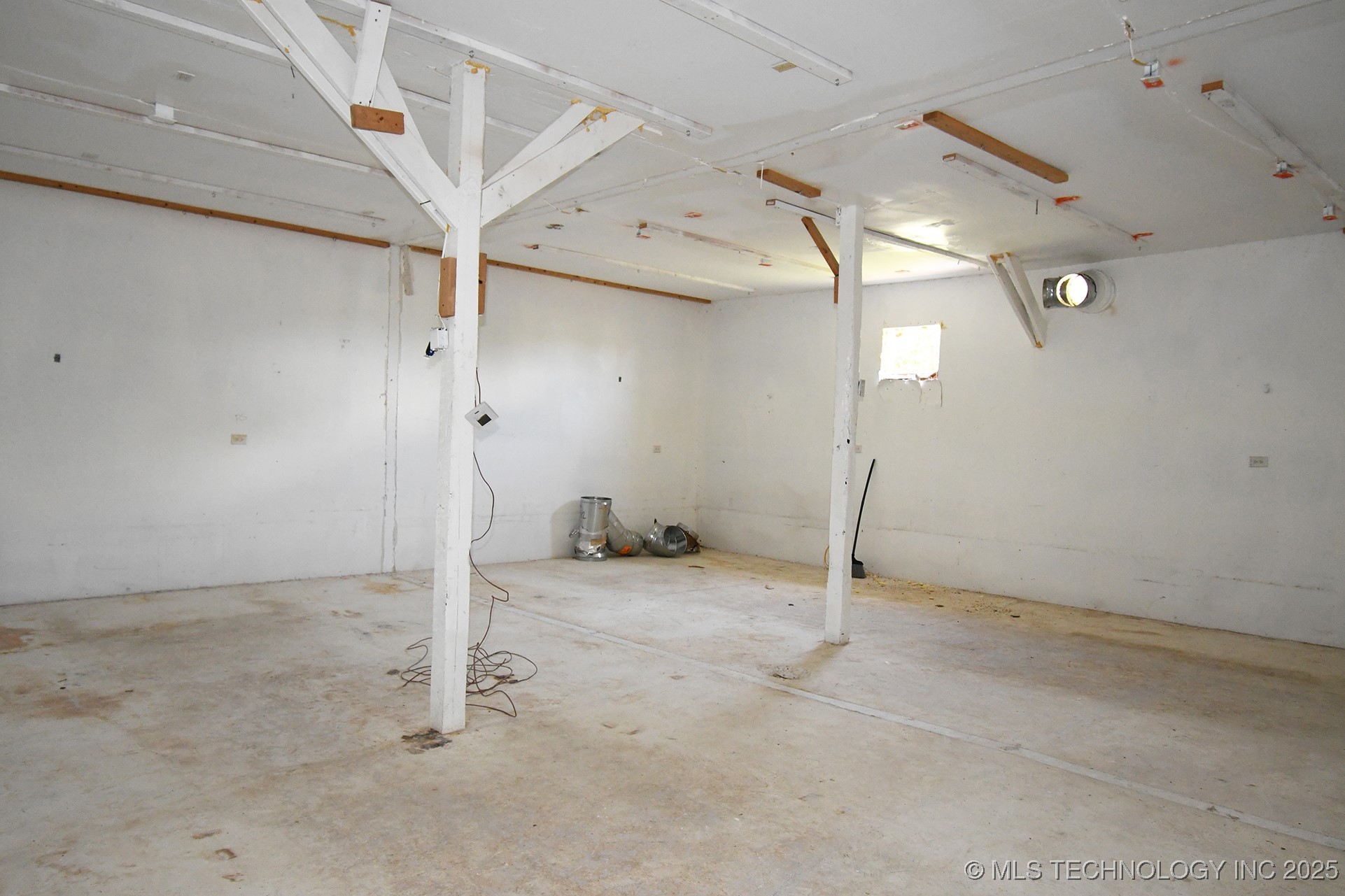 107903 S 4570 Road Property Photo 47