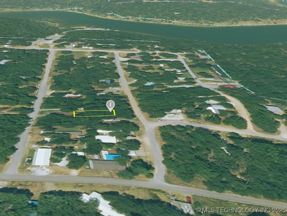 S Maple Drive Property Photo 2