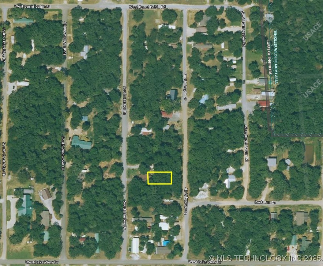 S Maple Drive Property Photo 3