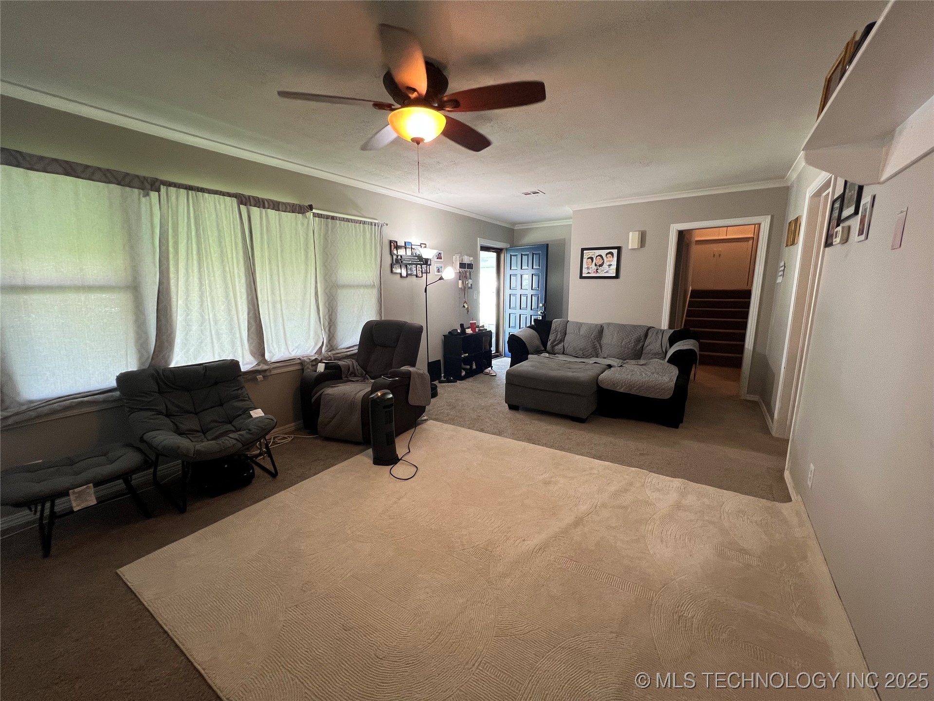 2145 S Dewey Avenue Property Photo 7