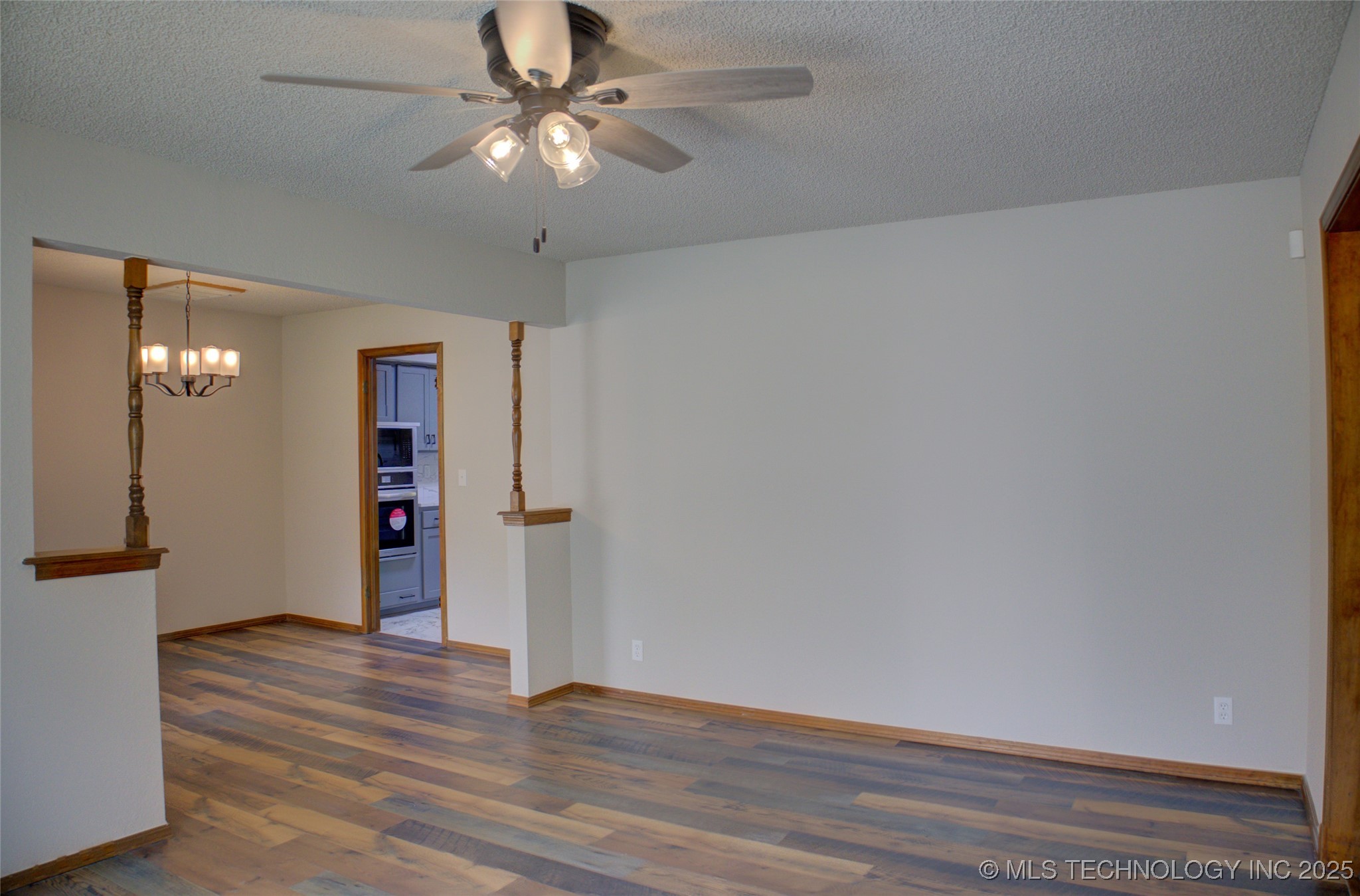 8242 S Sandusky Avenue Property Photo 5