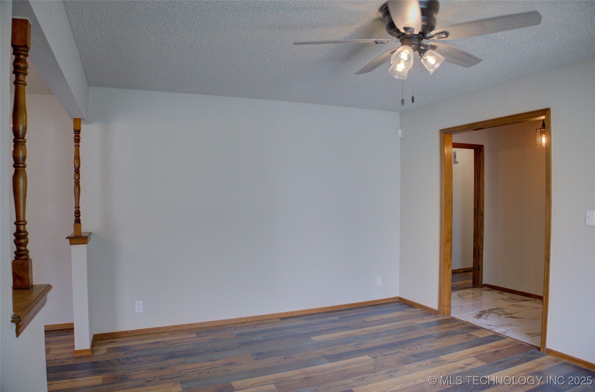 8242 S Sandusky Avenue Property Photo 6