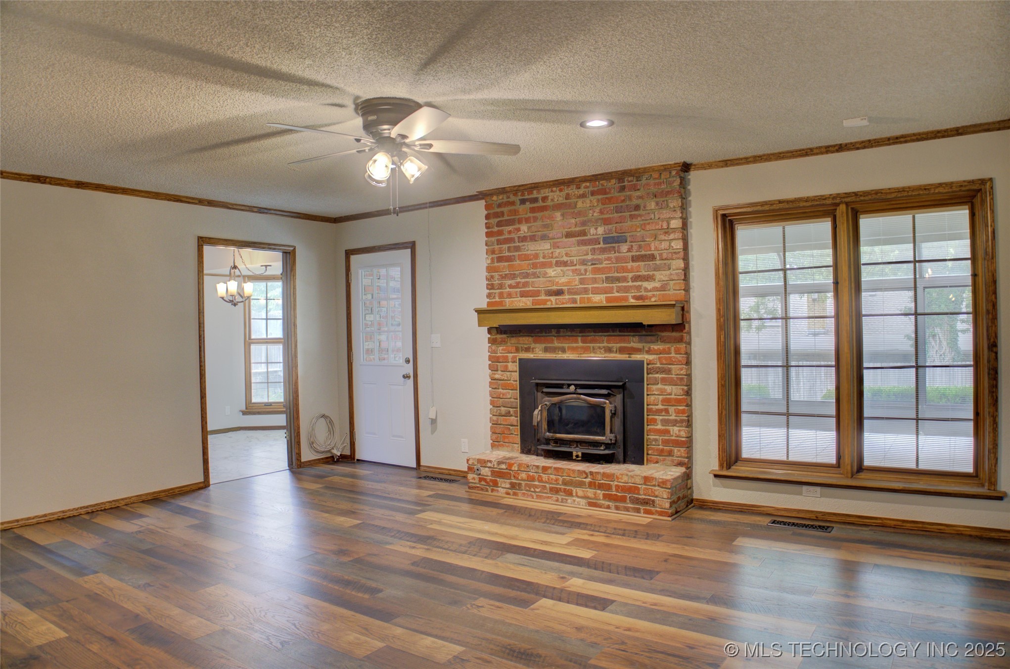 8242 S Sandusky Avenue Property Photo 13