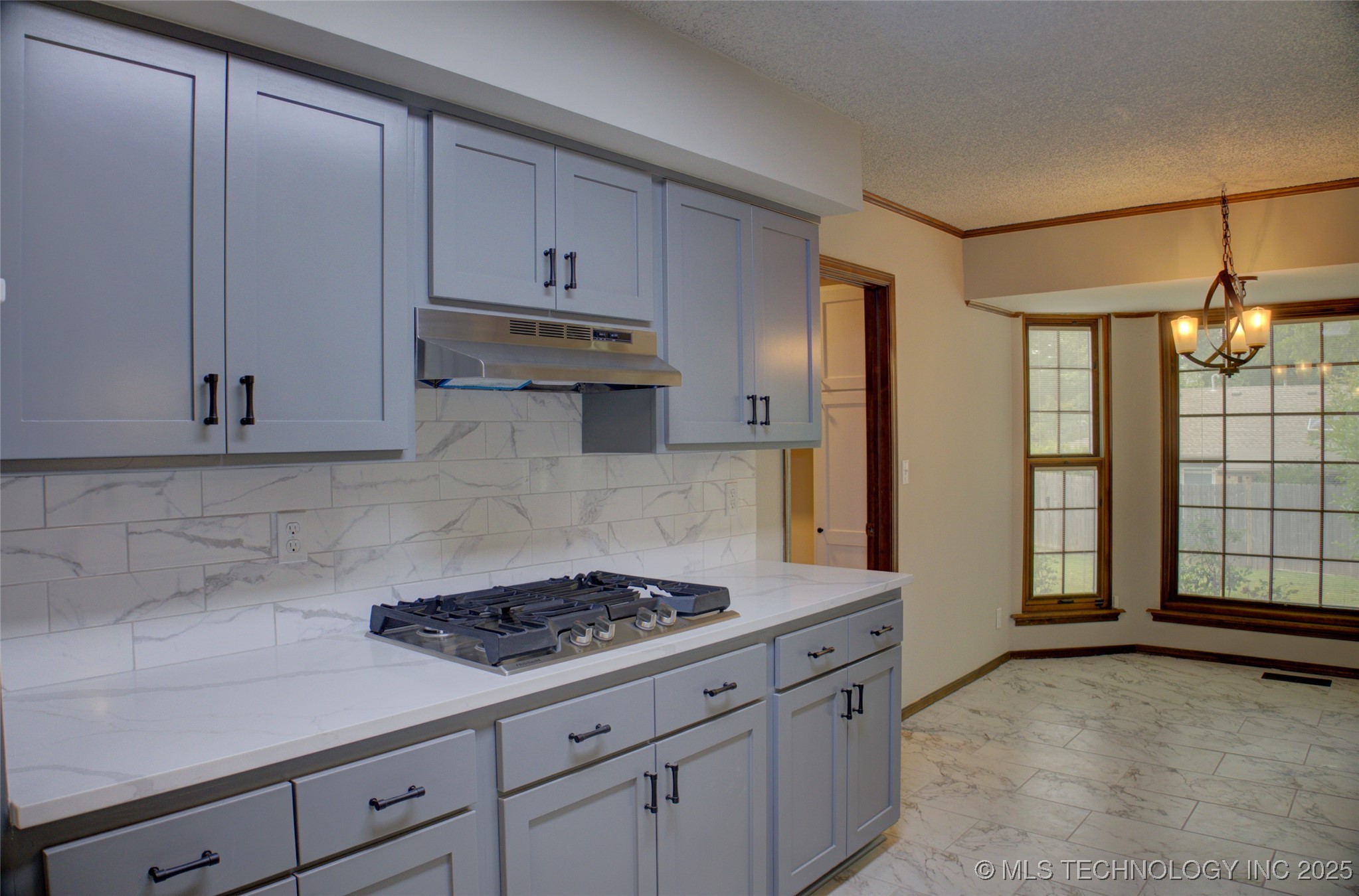 8242 S Sandusky Avenue Property Photo 21