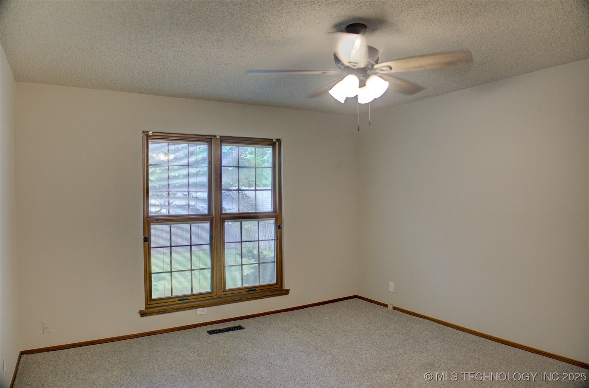 8242 S Sandusky Avenue Property Photo 29