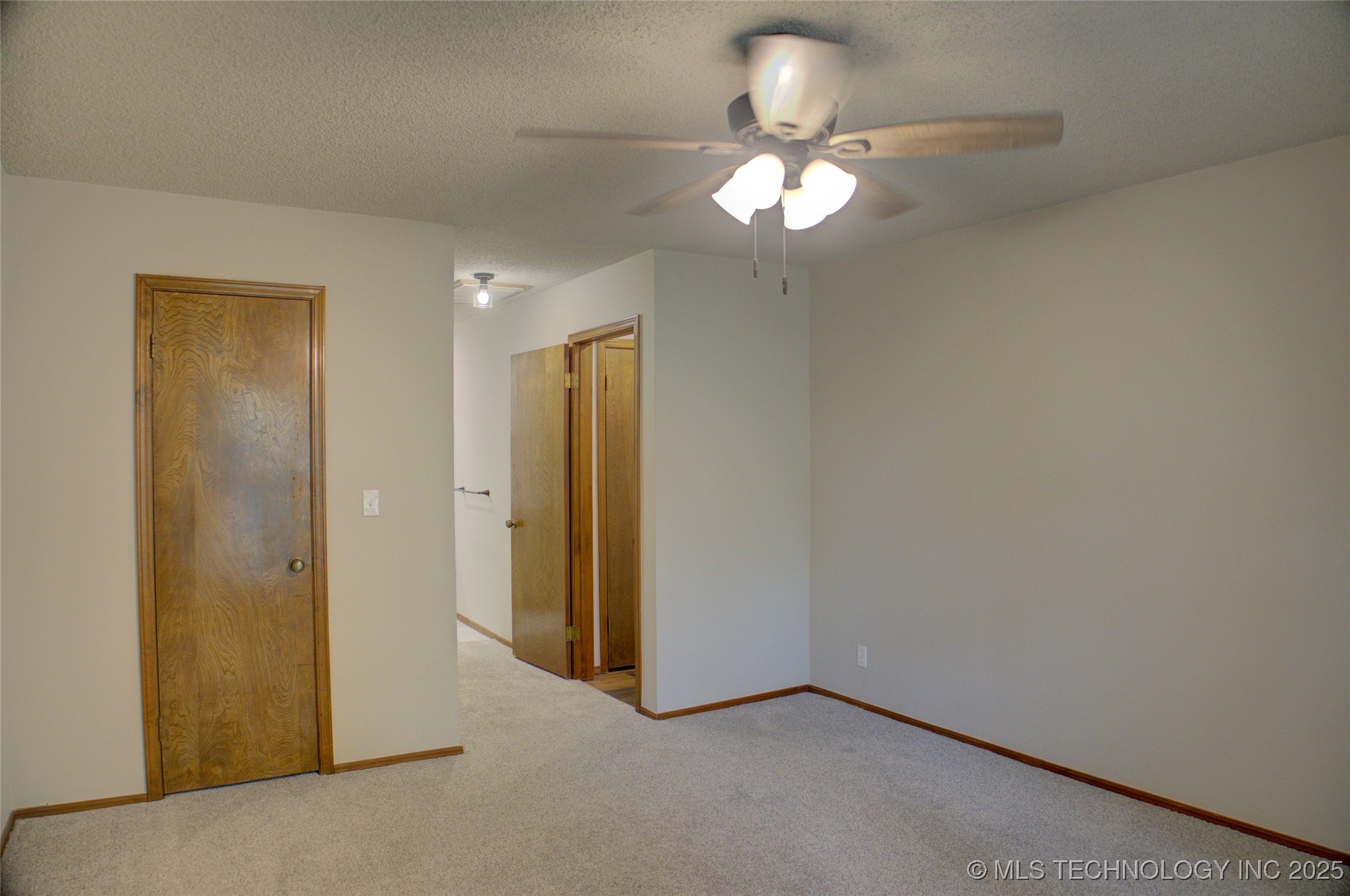 8242 S Sandusky Avenue Property Photo 31