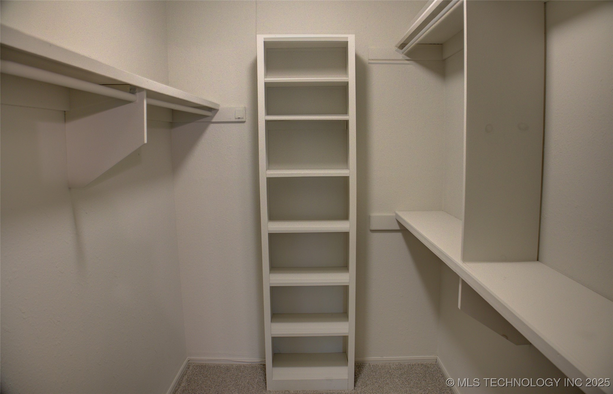 8242 S Sandusky Avenue Property Photo 33