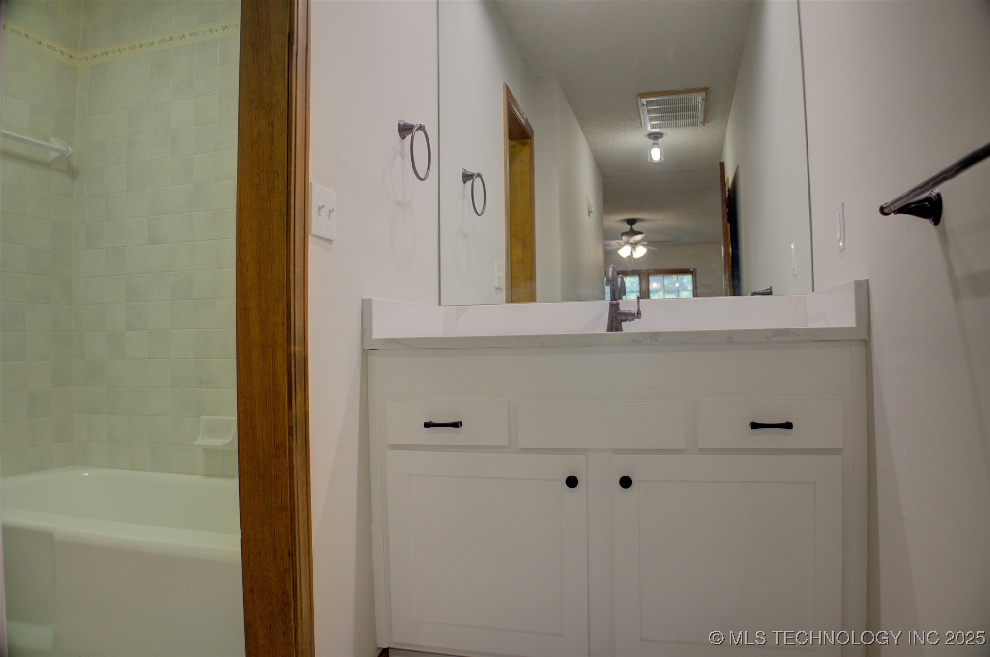 8242 S Sandusky Avenue Property Photo 34