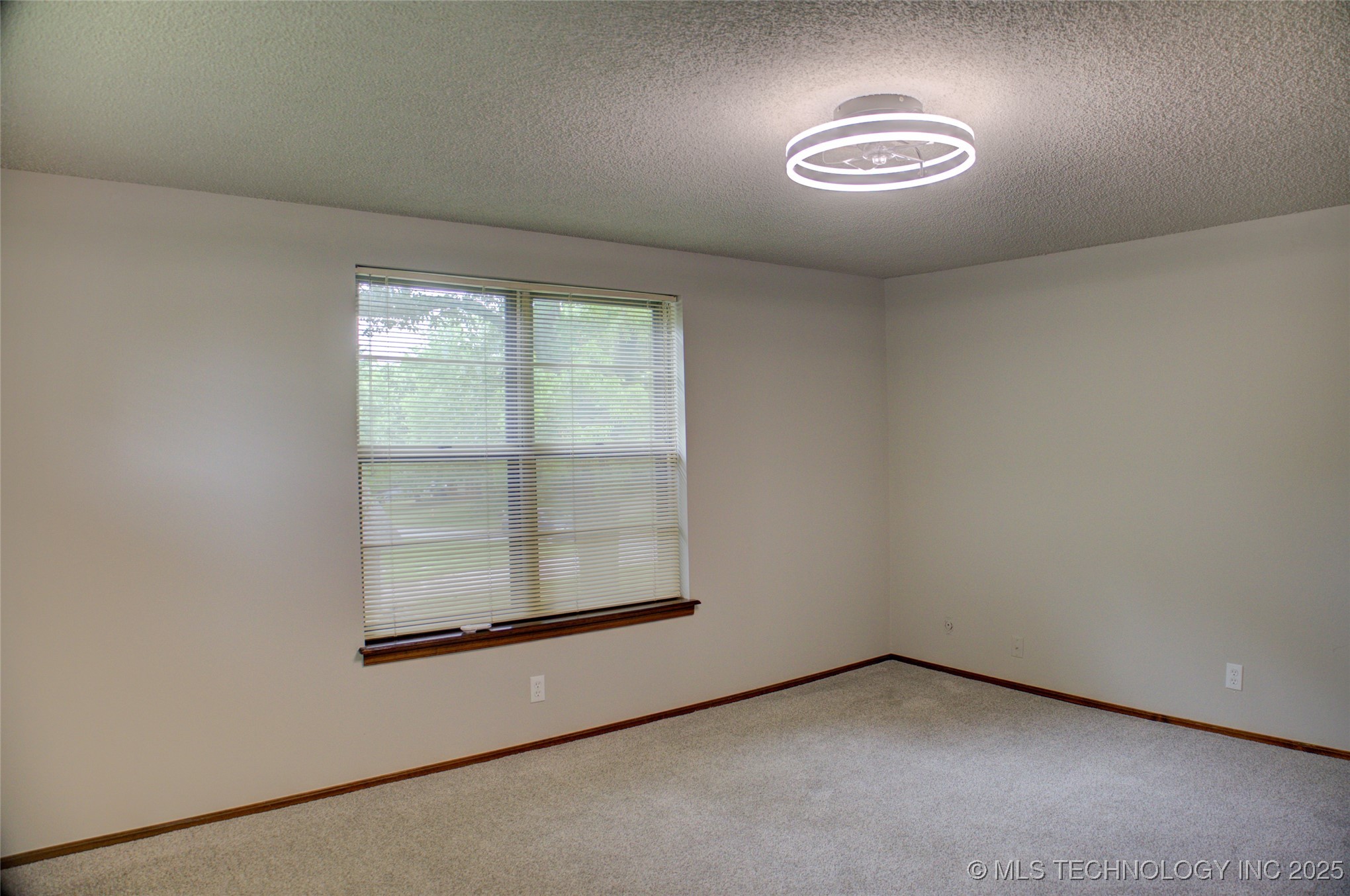 8242 S Sandusky Avenue Property Photo 37