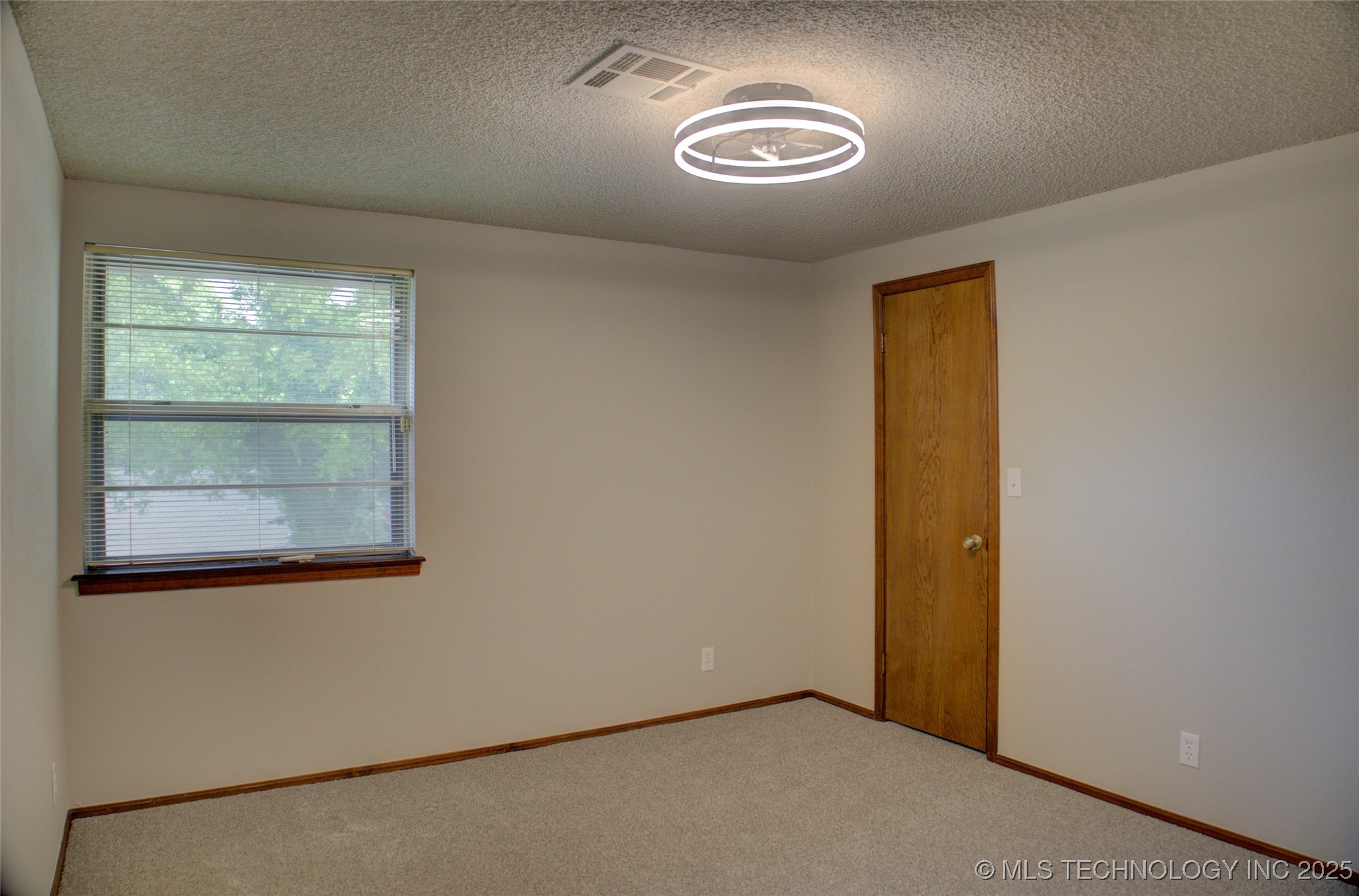 8242 S Sandusky Avenue Property Photo 39