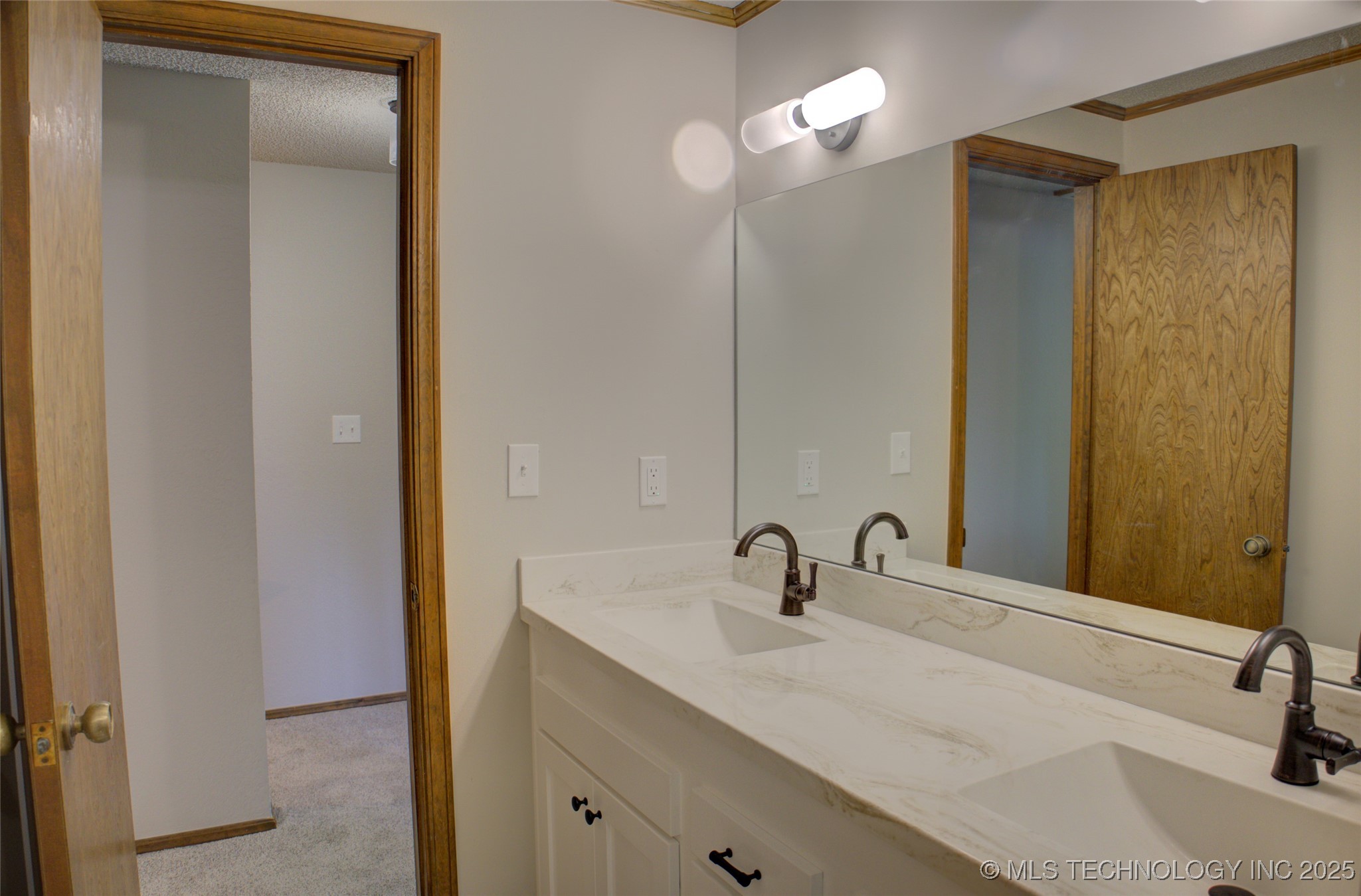 8242 S Sandusky Avenue Property Photo 43