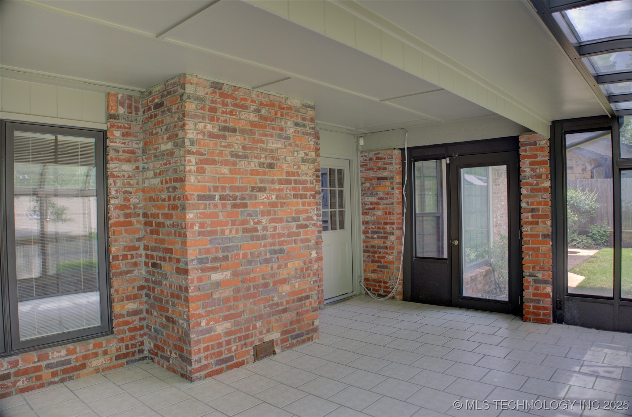 8242 S Sandusky Avenue Property Photo 53