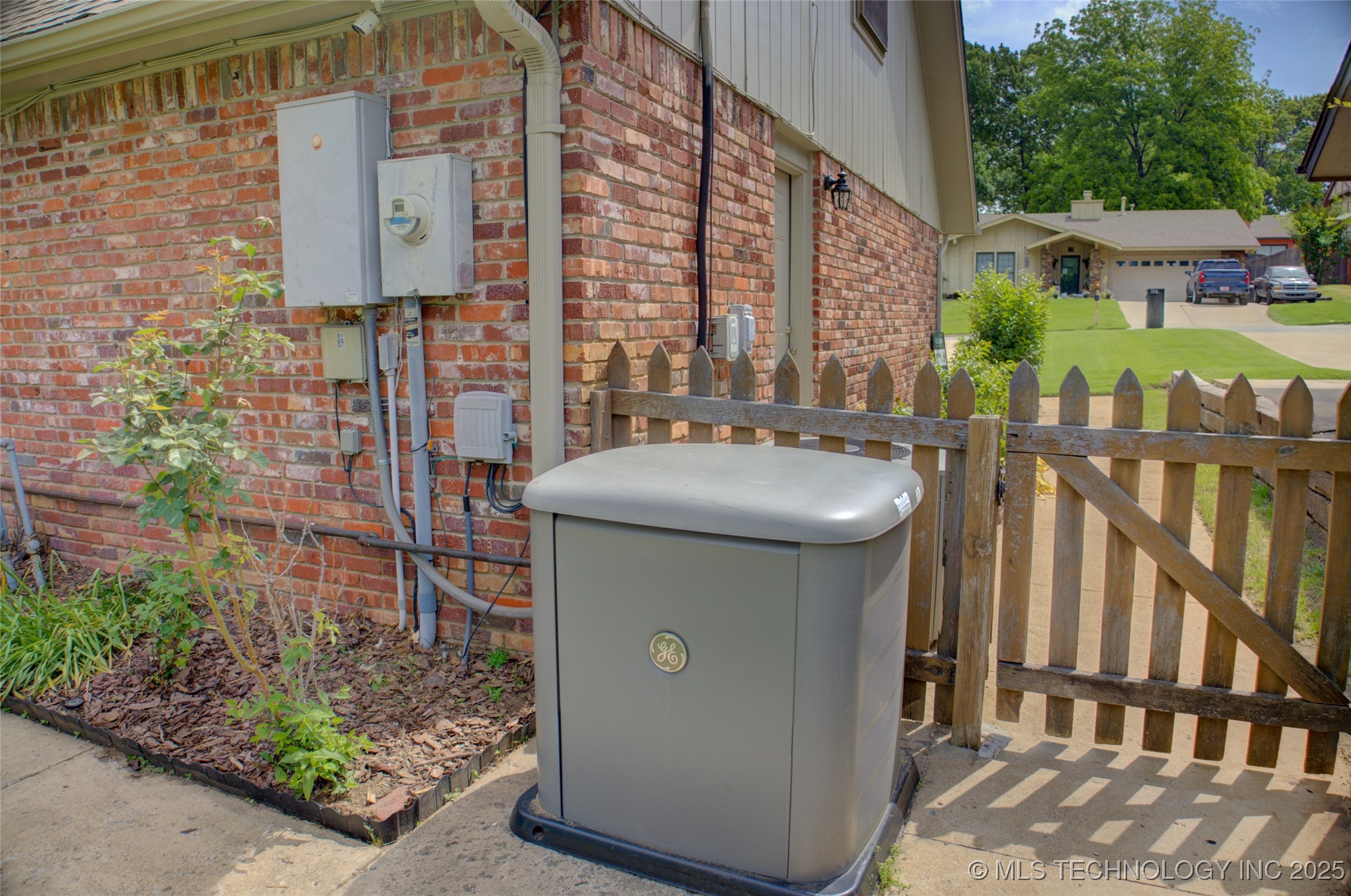 8242 S Sandusky Avenue Property Photo 58