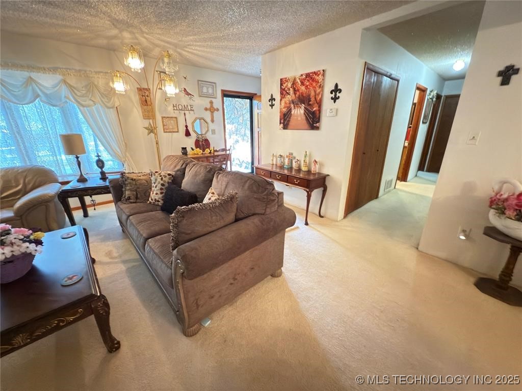 315 Noble Property Photo 3