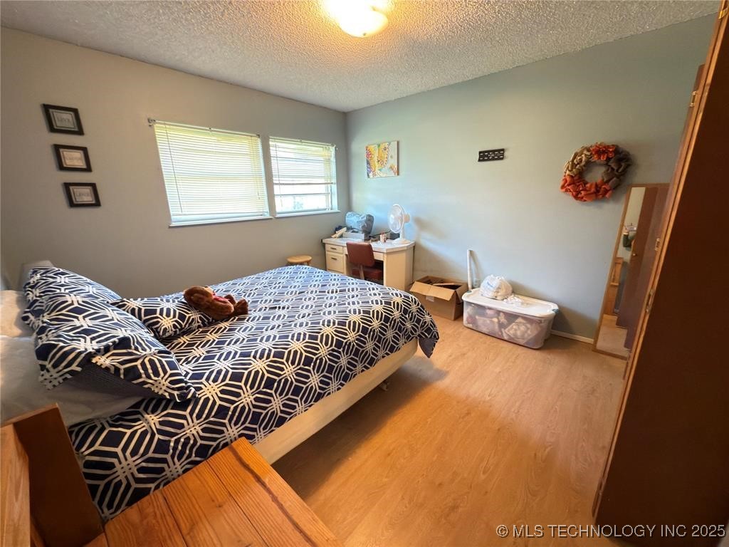 315 Noble Property Photo 8