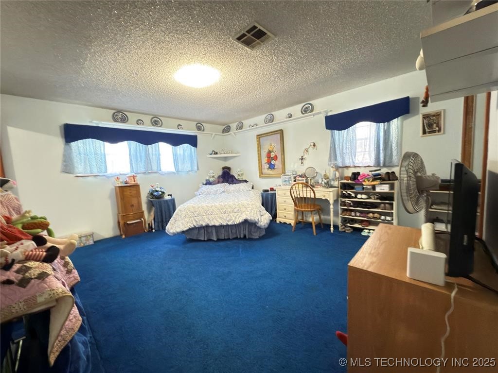 315 Noble Property Photo 15