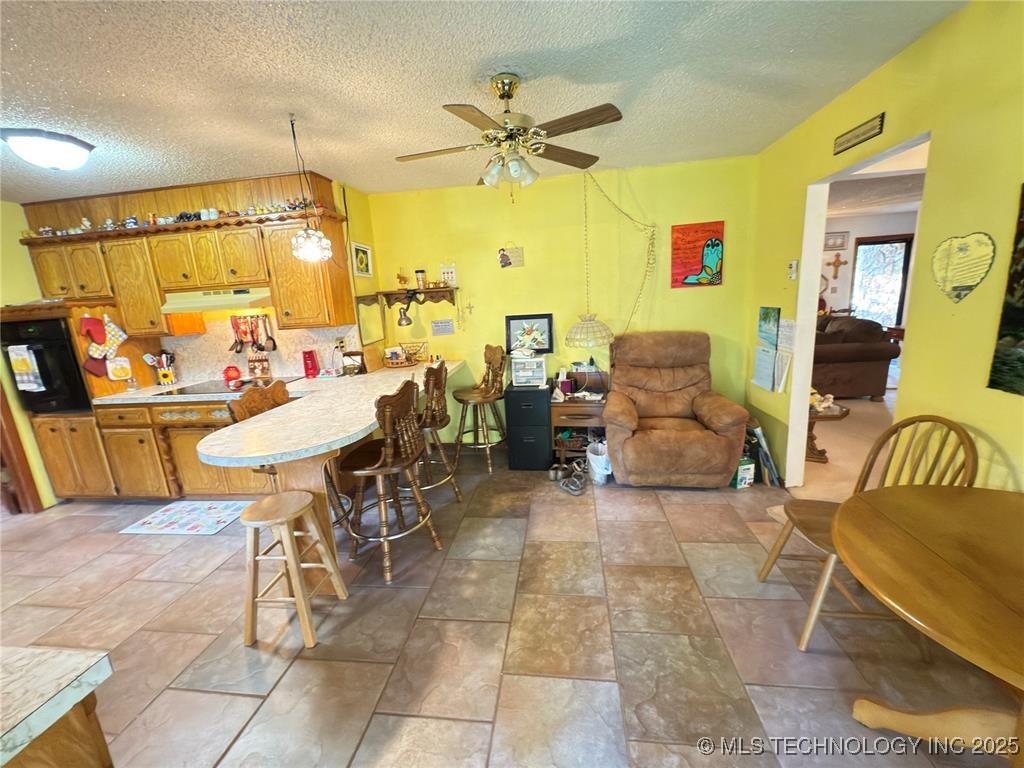 315 Noble Property Photo 18