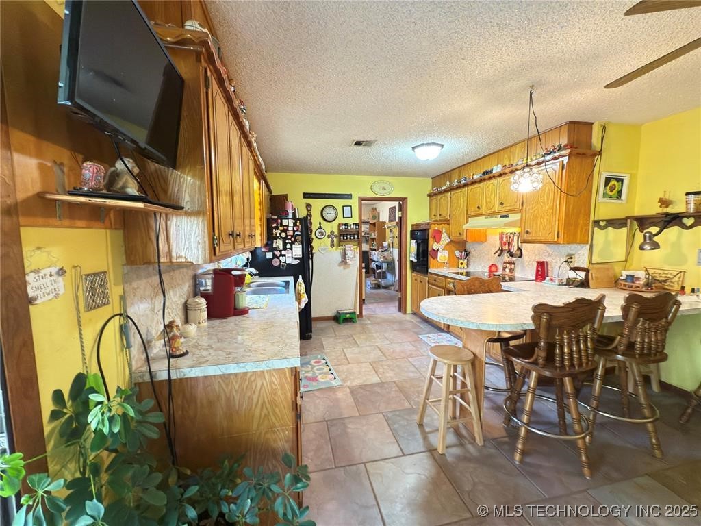 315 Noble Property Photo 19