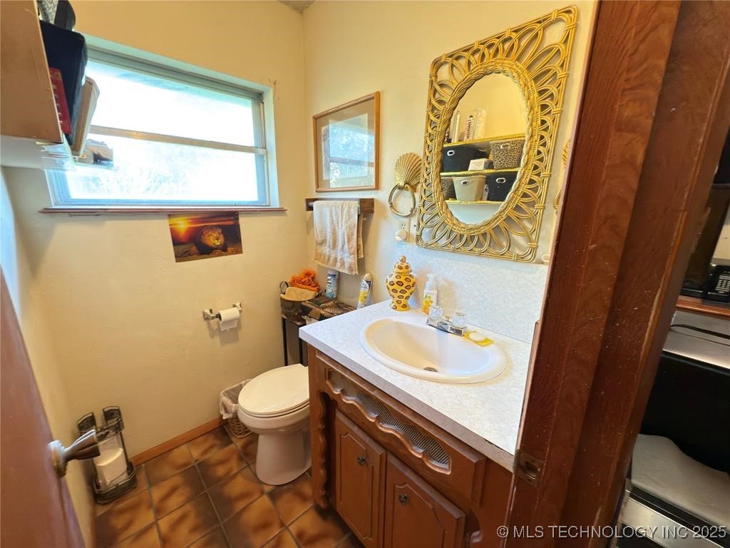 315 Noble Property Photo 25