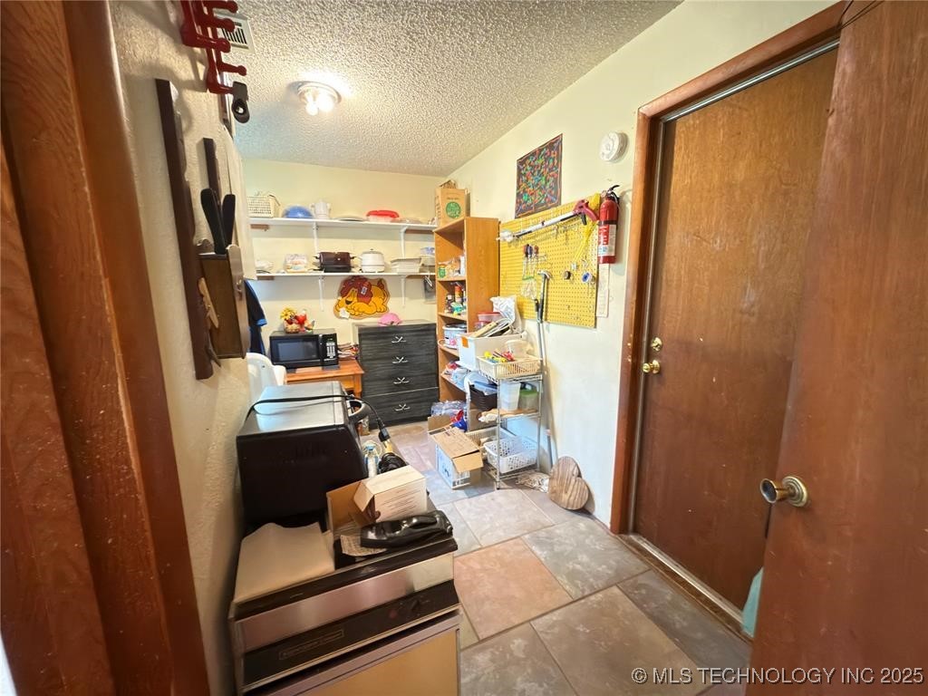 315 Noble Property Photo 26