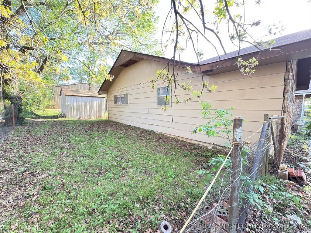 315 Noble Property Photo 35