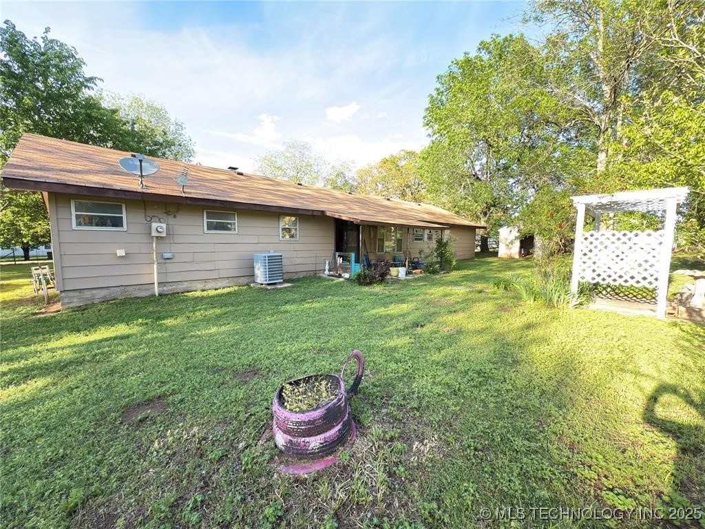 315 Noble Property Photo 39