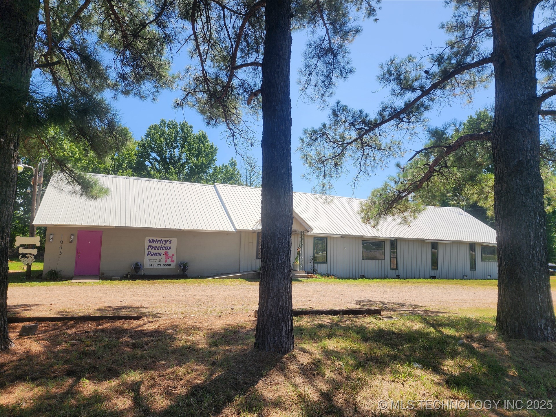 1005 Dallas Street Property Photo 1