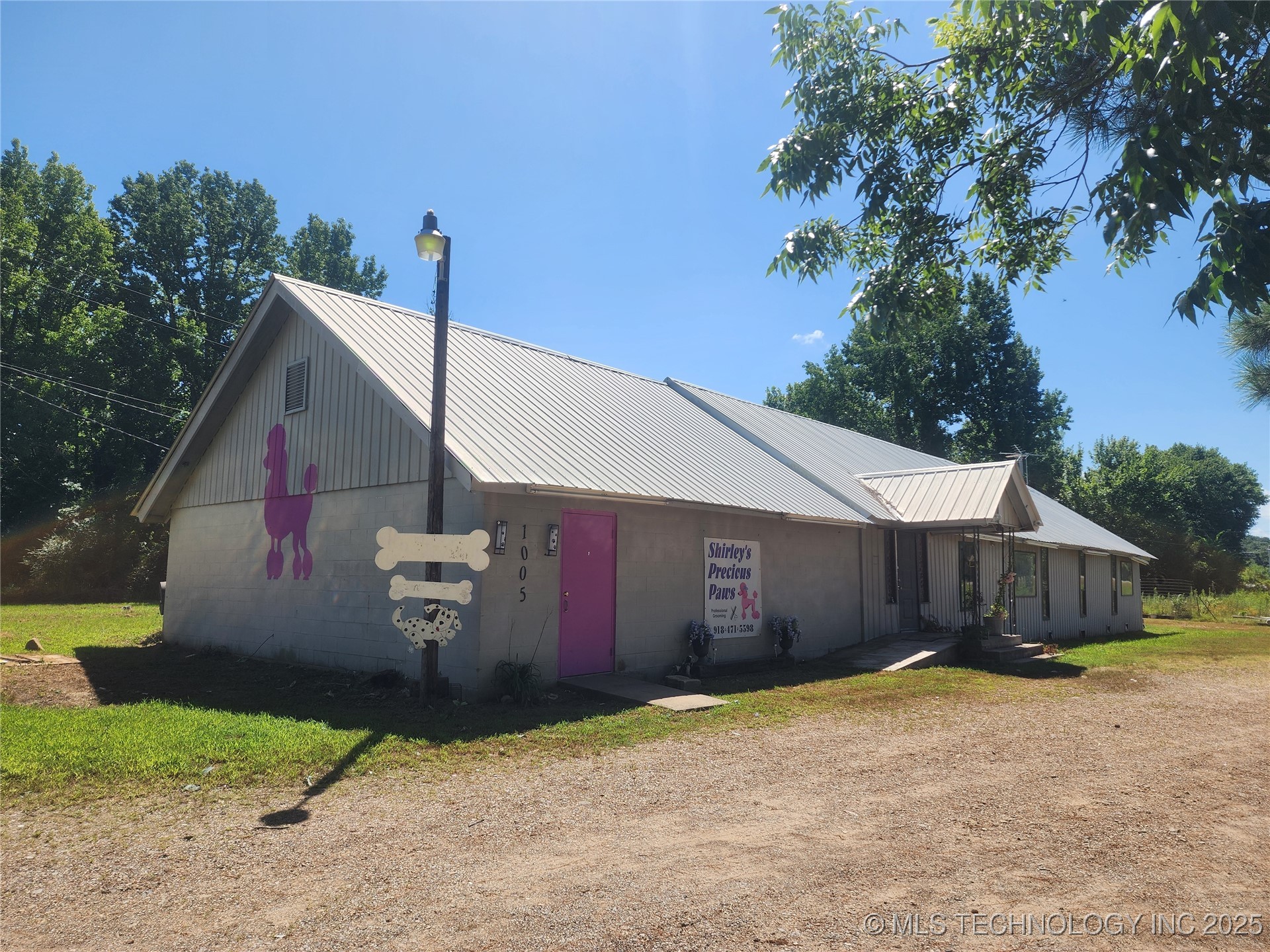 1005 Dallas Street Property Photo 2