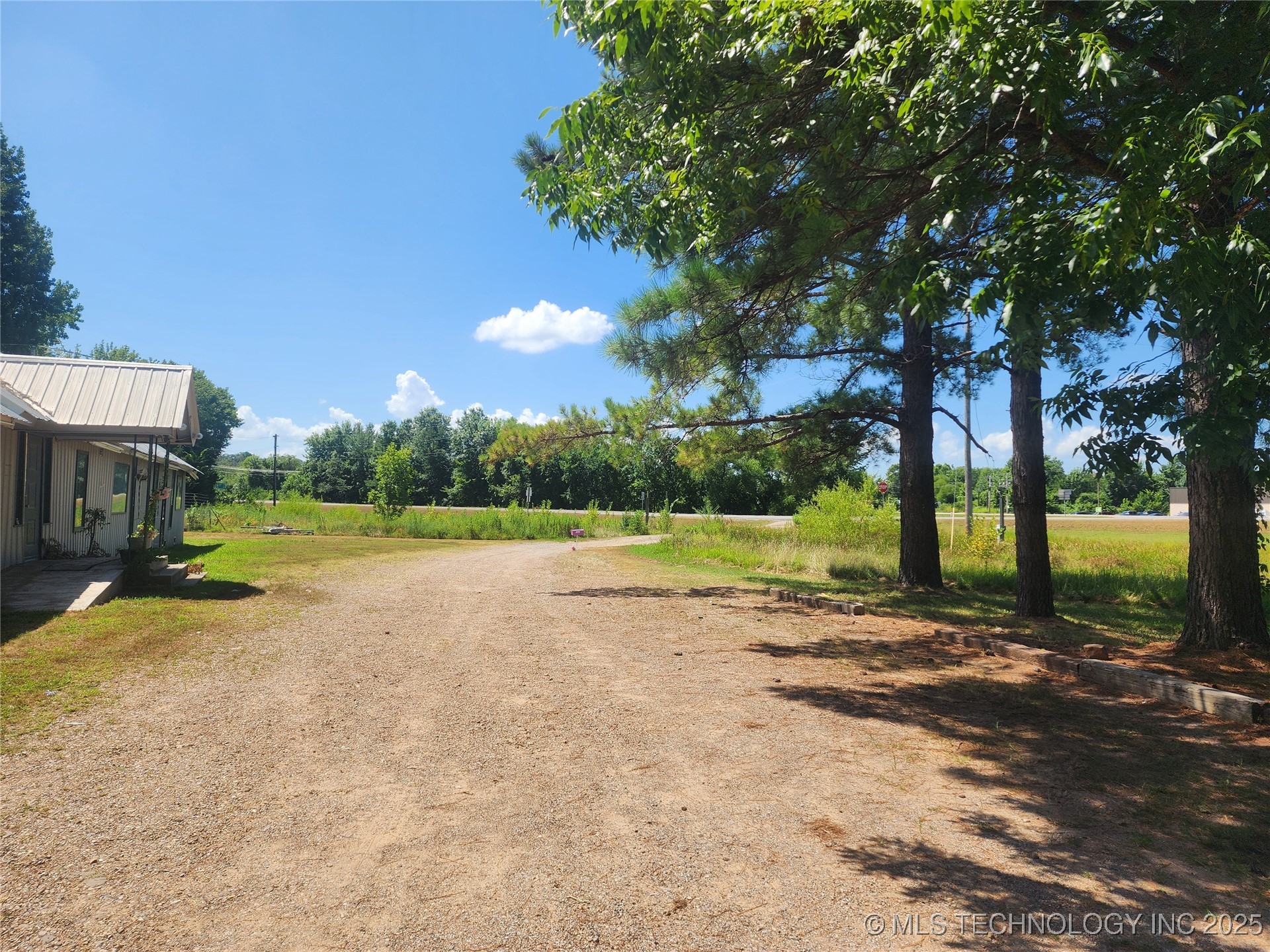 1005 Dallas Street Property Photo 4