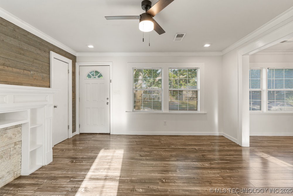 4939 N Trenton Avenue Property Photo 7