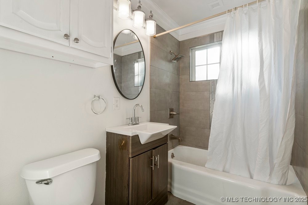 4939 N Trenton Avenue Property Photo 15