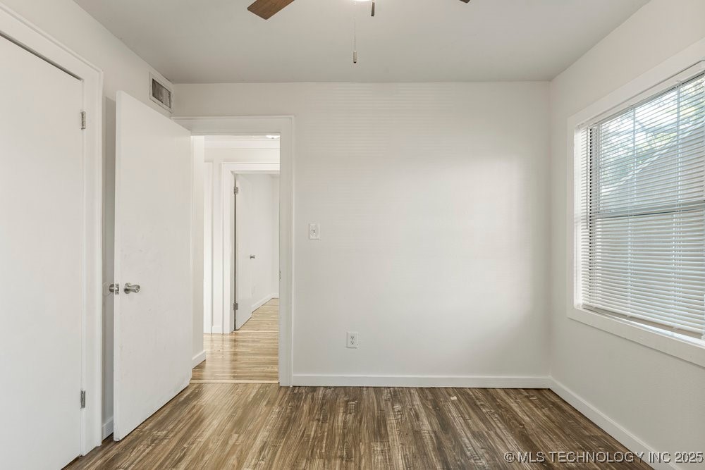 4939 N Trenton Avenue Property Photo 16