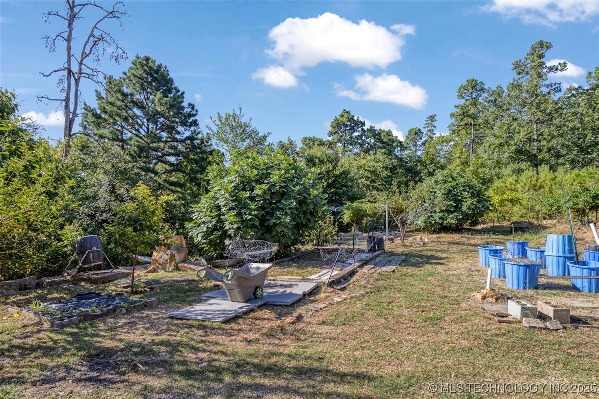 417076 E 1800 Property Photo 8