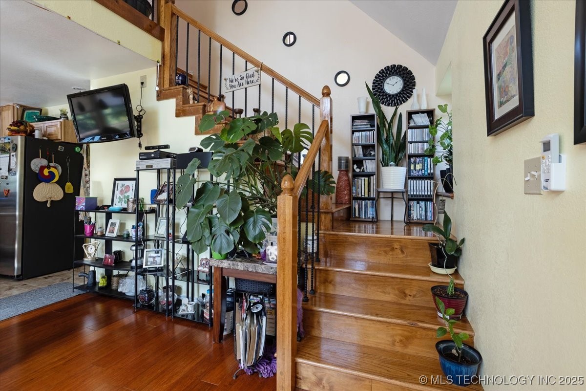 417076 E 1800 Property Photo 24