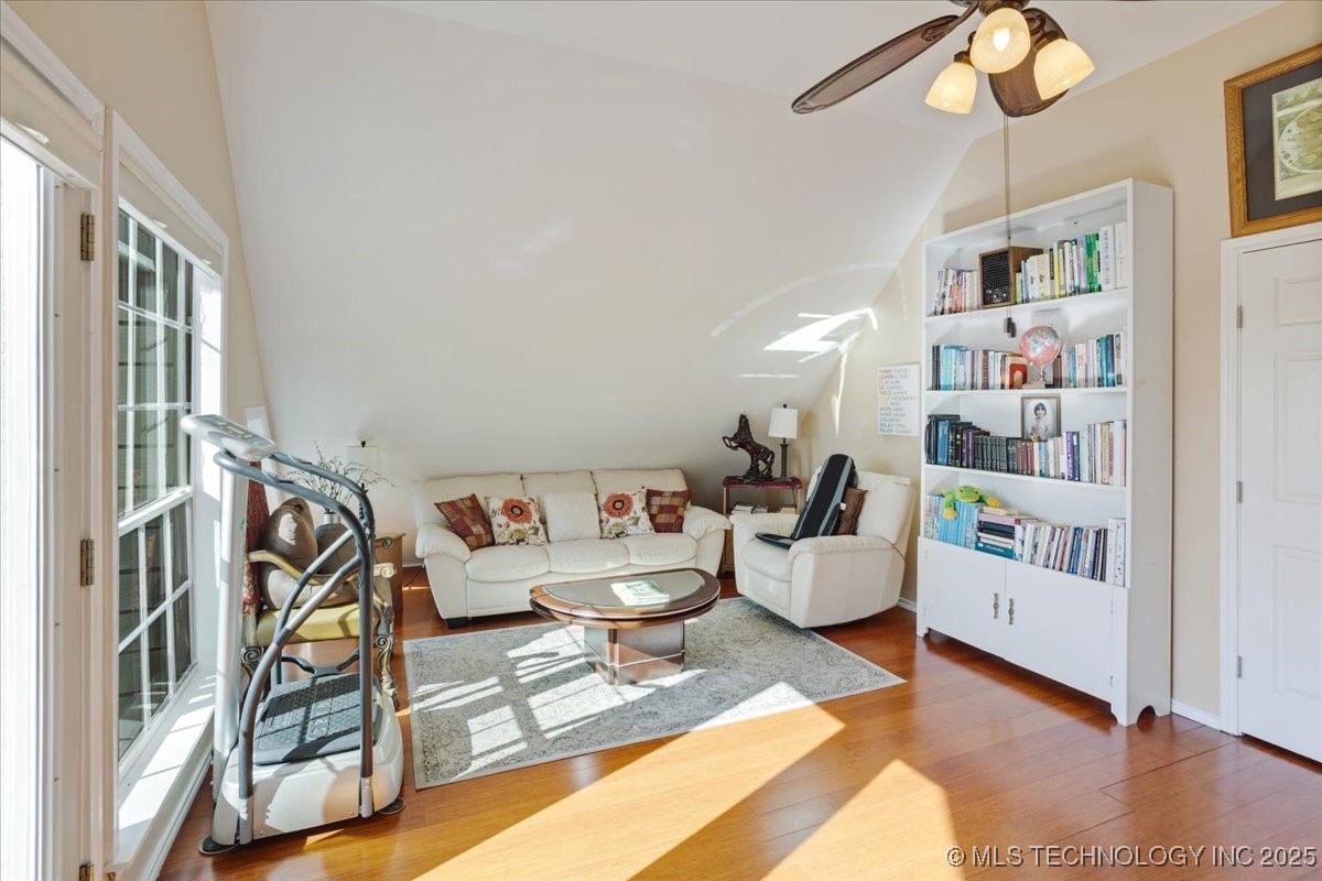 417076 E 1800 Property Photo 28