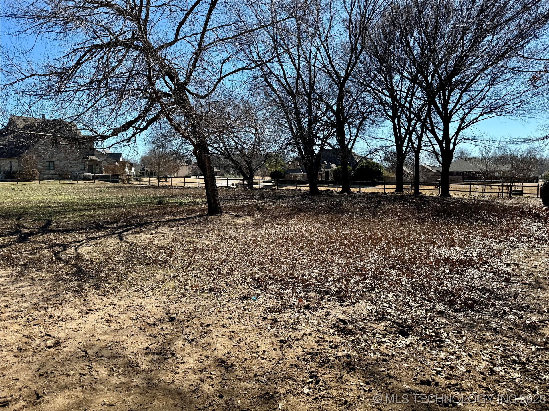 E 132nd Place S Property Photo 3