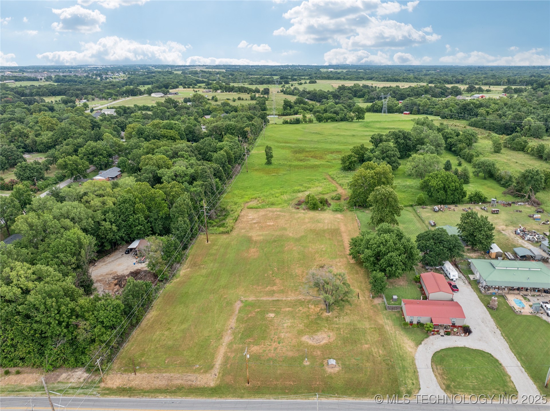 13 S 193rd East Avenue Property Photo 2