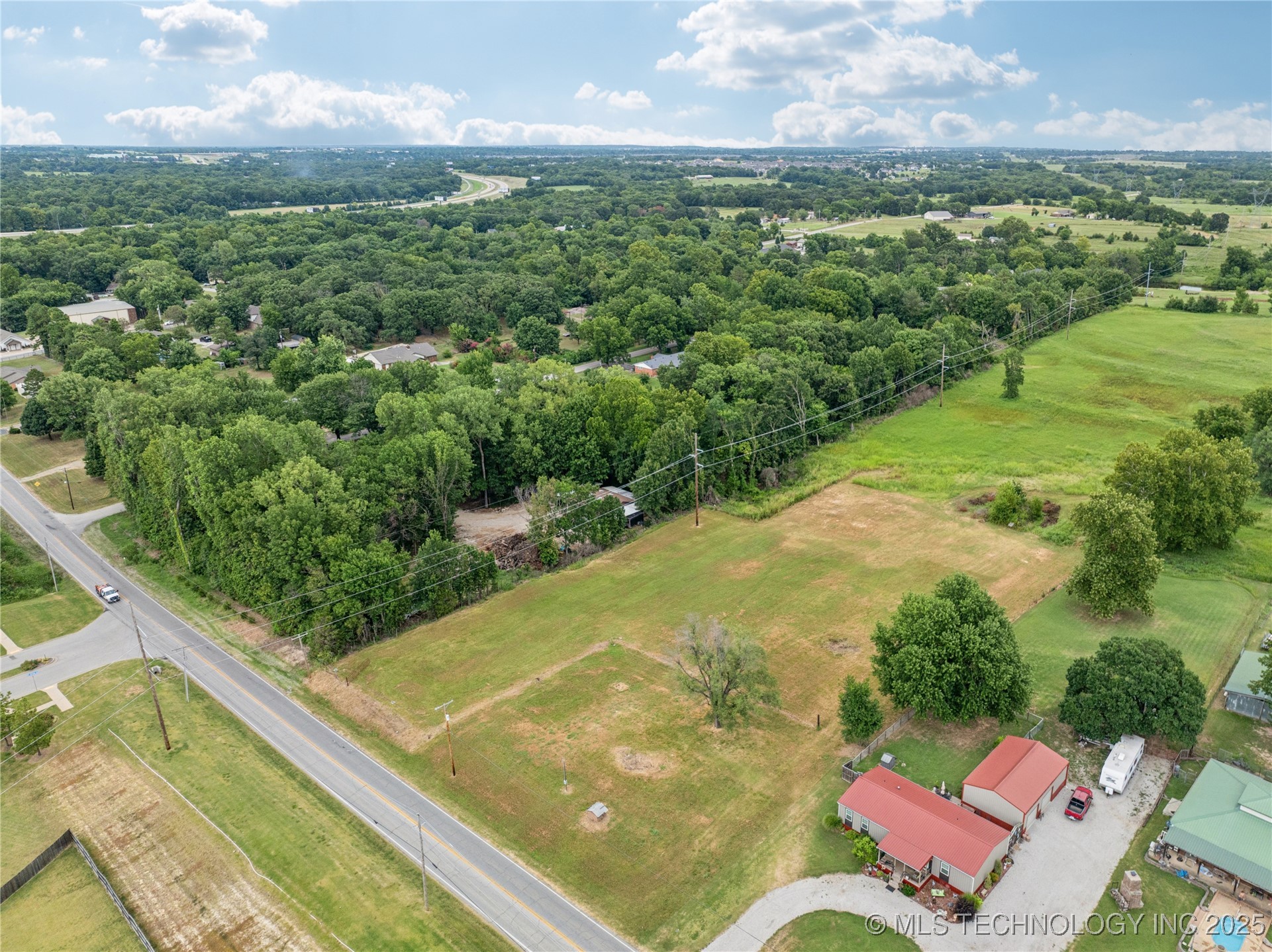 13 S 193rd East Avenue Property Photo 3